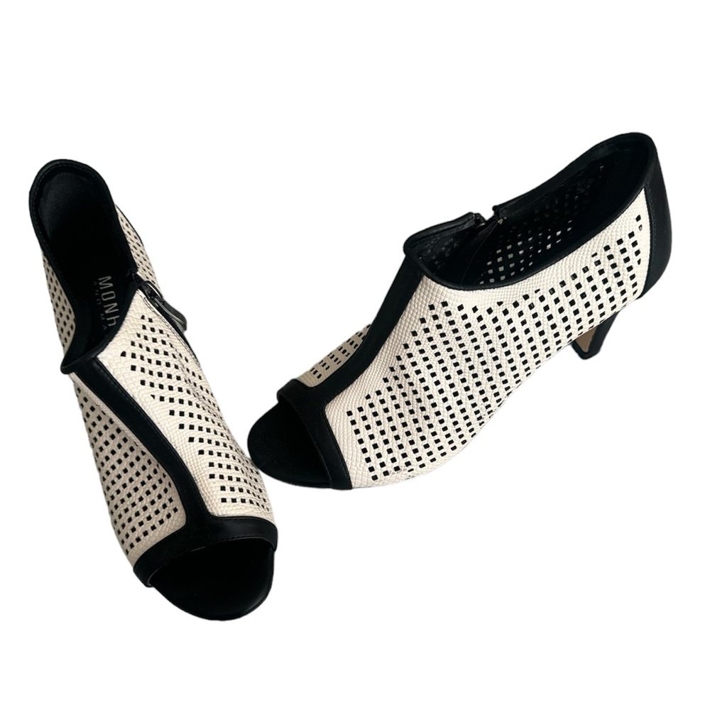 Monroe & Main Perforated booties